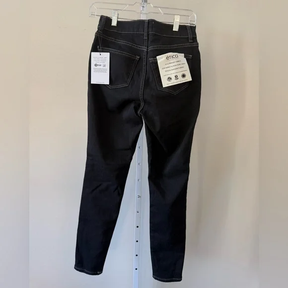 Etica Skinny Jeans Size 2 Stretch Denim NWT Slim Leg Dark Wash